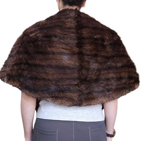 1950s Brown Beaver Fur Stole Shawl Cape Wrap Jacket Old Money Mod MCM Sz S/M - Picture 4 of 14